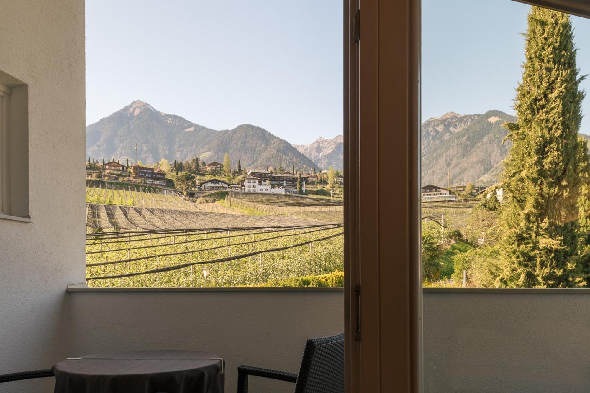 Appartement Kroneliving Tirolo Esterno foto