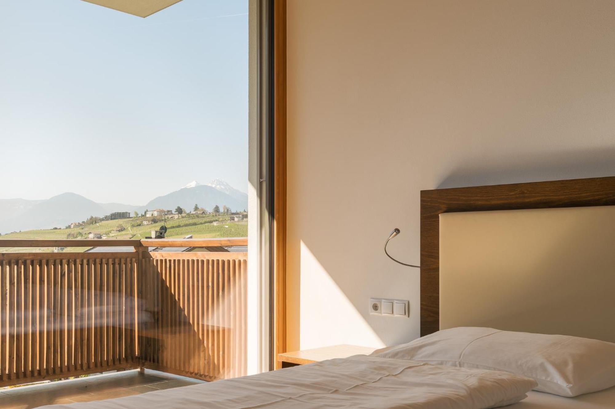 Appartement Kroneliving Tirolo Esterno foto