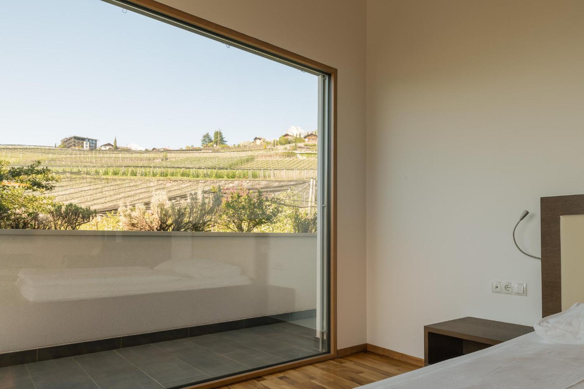 Appartement Kroneliving Tirolo Esterno foto