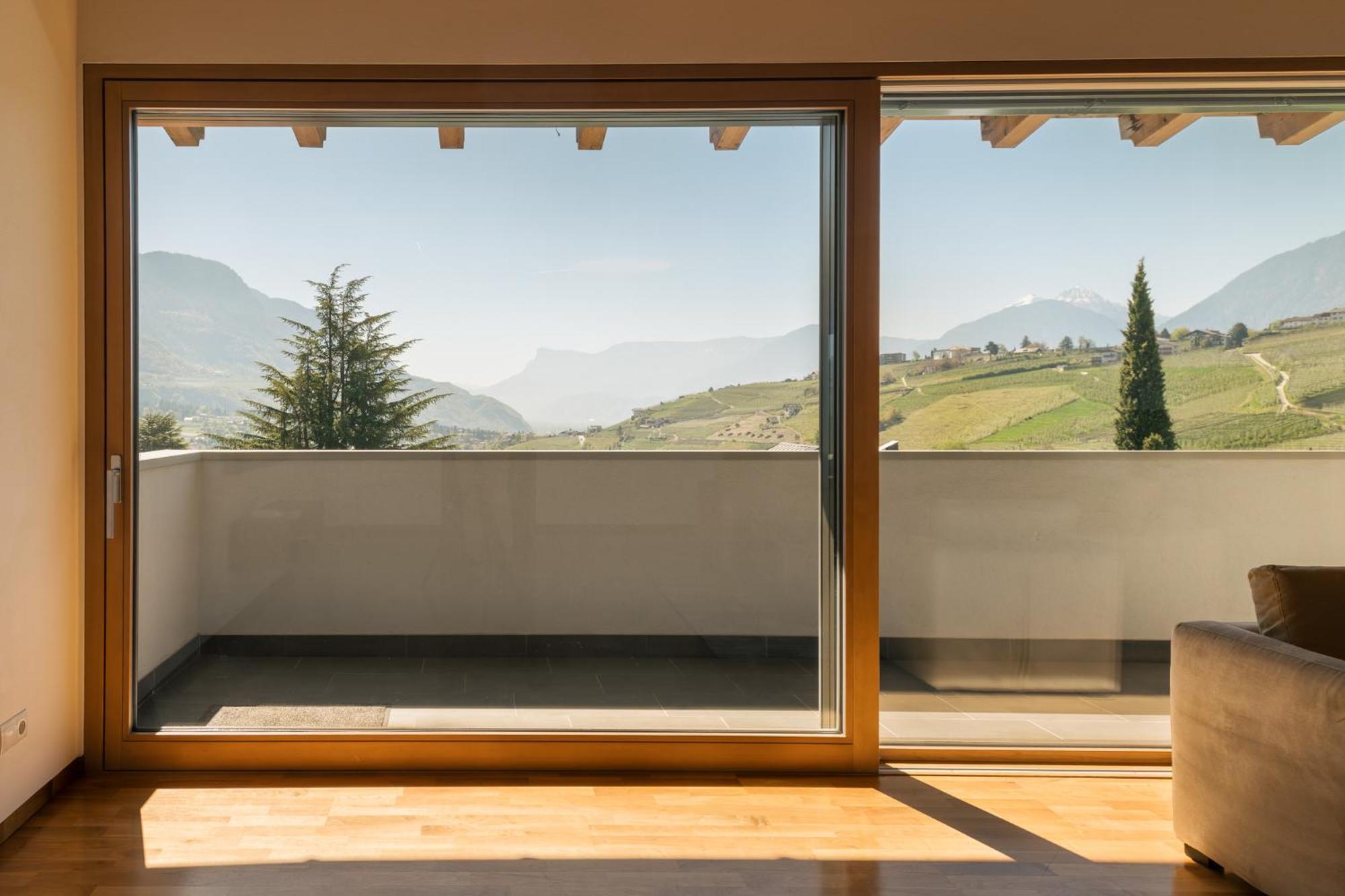 Appartement Kroneliving Tirolo Esterno foto