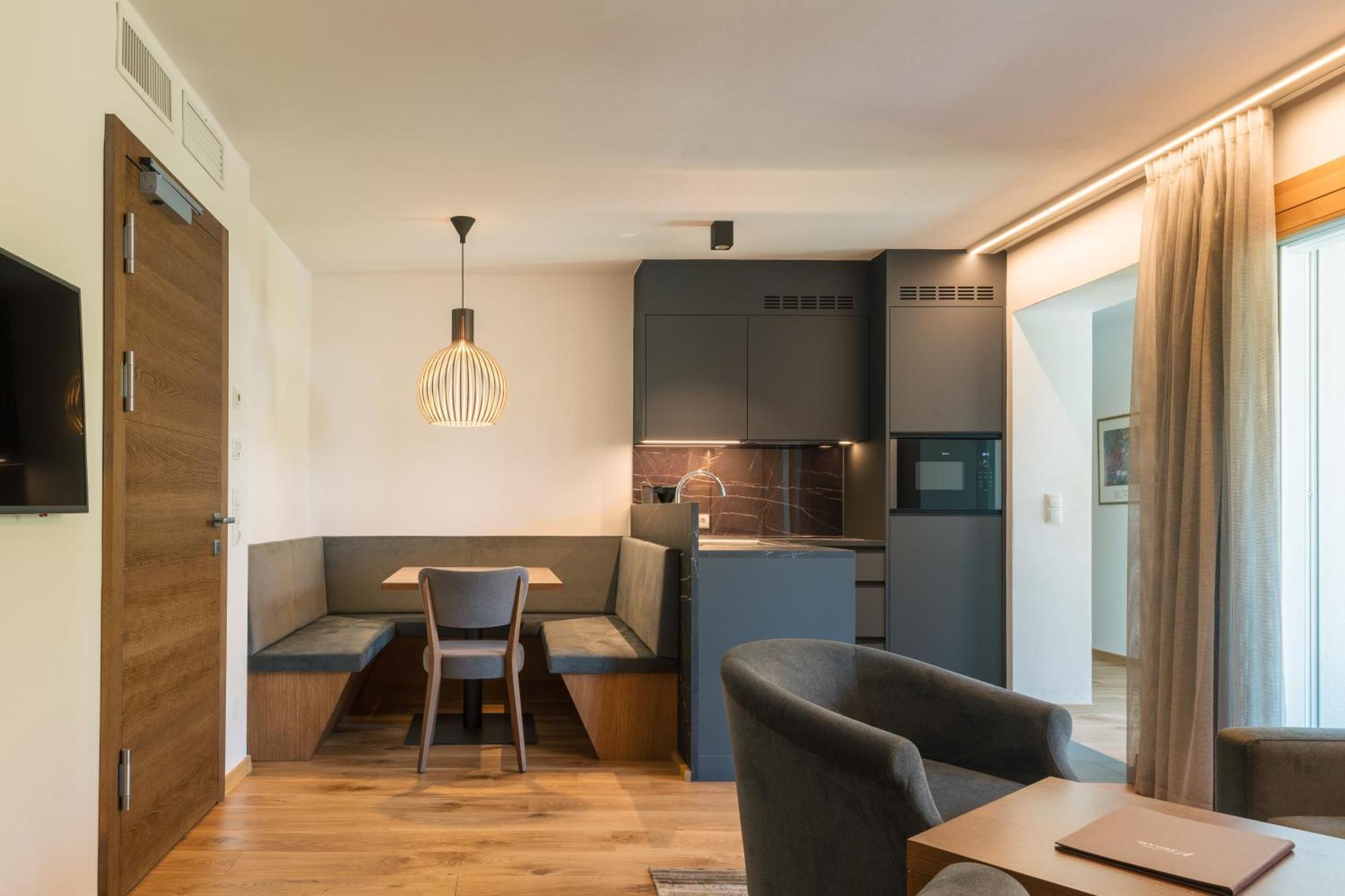 Appartement Kroneliving Tirolo Esterno foto