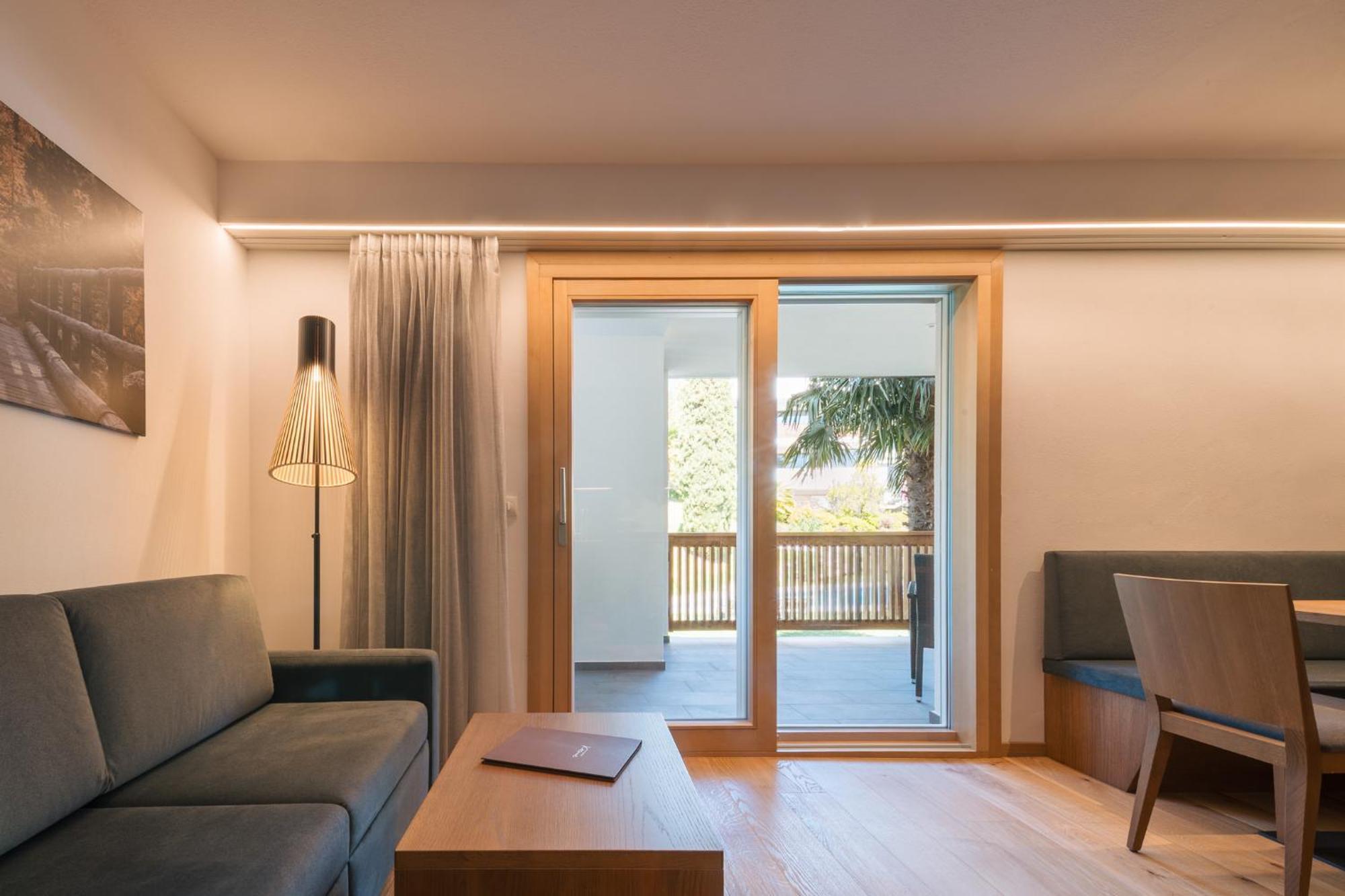 Appartement Kroneliving Tirolo Esterno foto